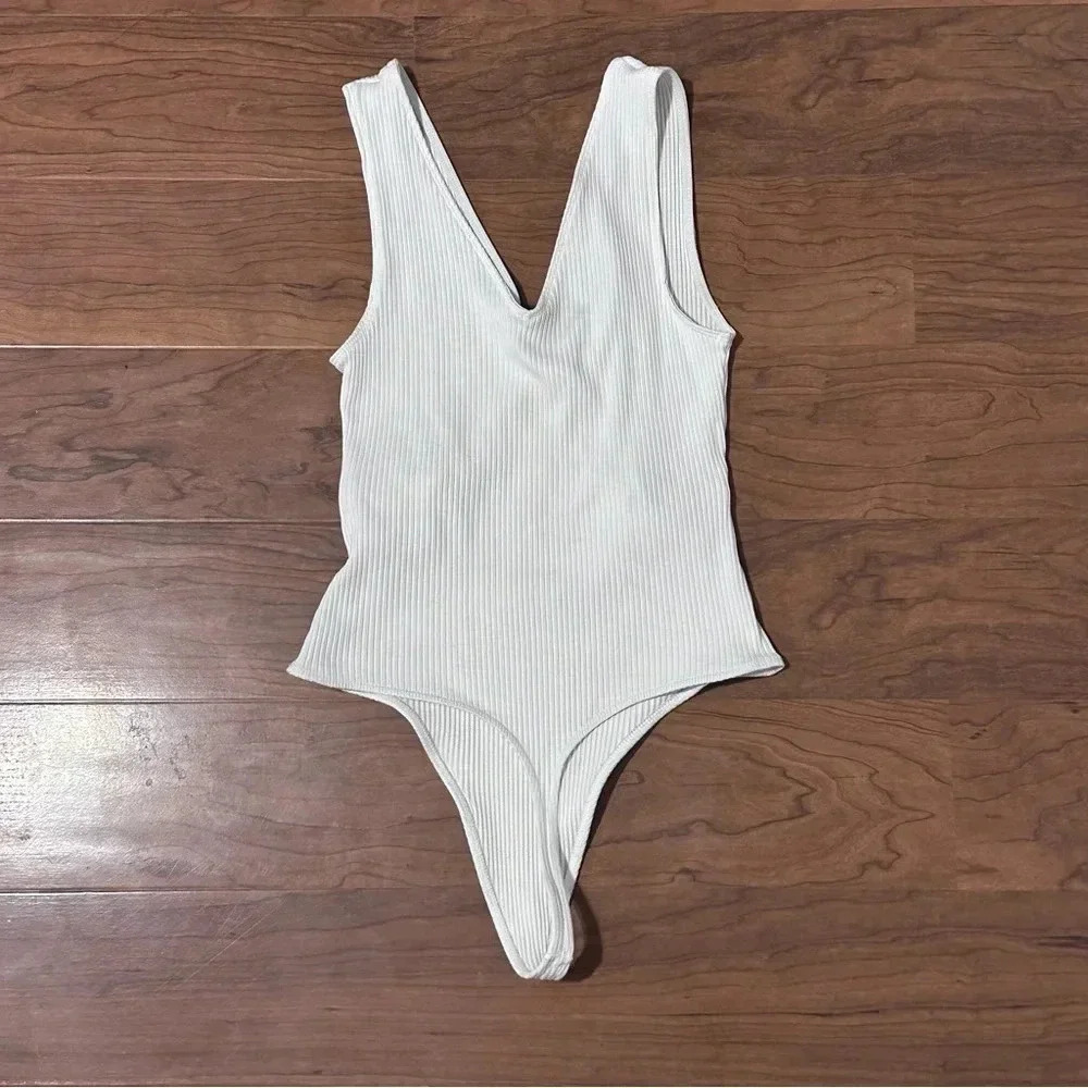 BABATON ARITZIA Lido Bodysuit One Piece White Sleeveless Thong Ribbed Medium - Picture 4 of 5